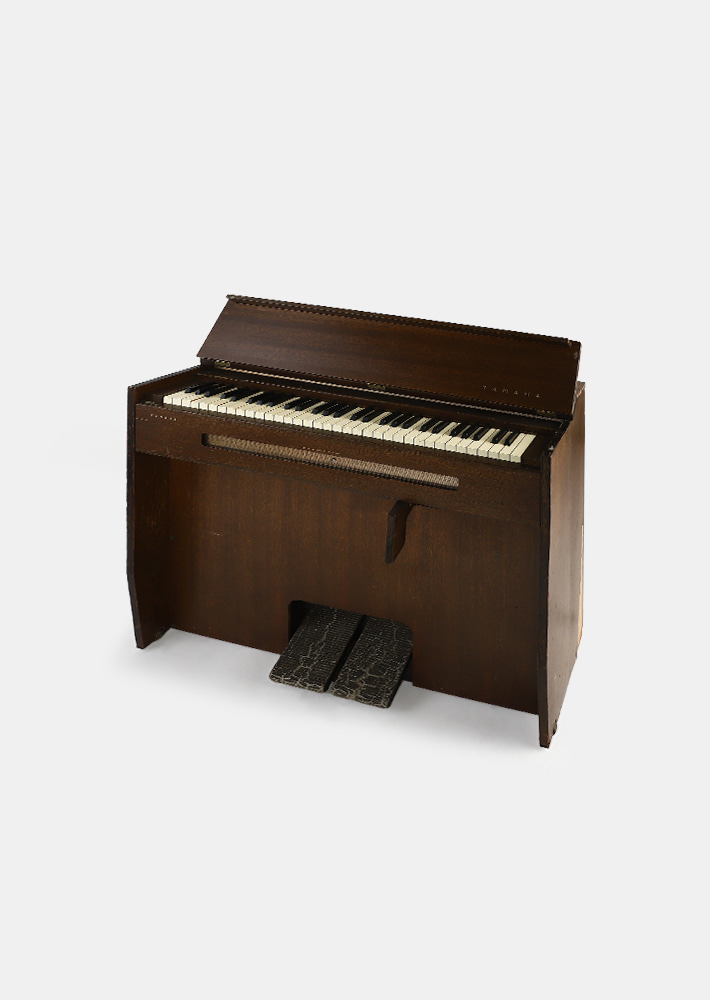 100765. [Yamaha] 피아노