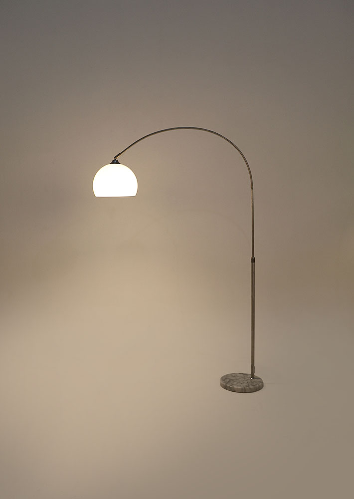 100140. Guzzini Style Lamp_White