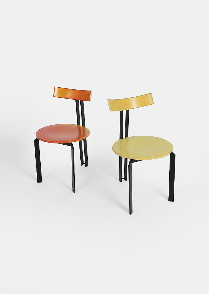 100156. Harvink Zeta Chair (2 color)